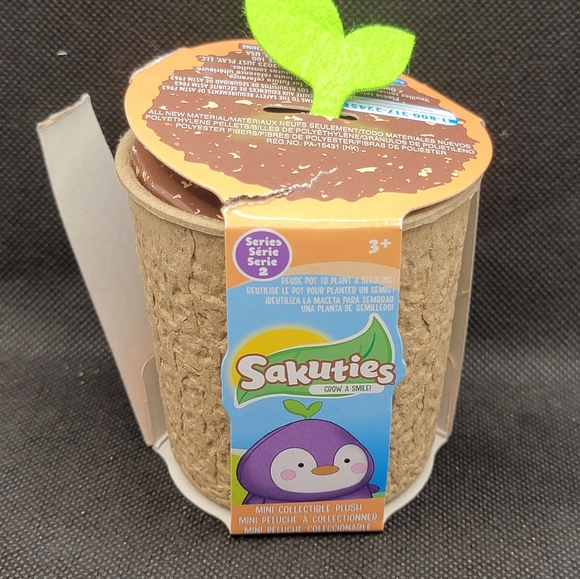 Sakuties CHARLIE the Squirrel 4" Mini Collectible Plush Series 2 - Grow A Smile! - Picture 2 of 7